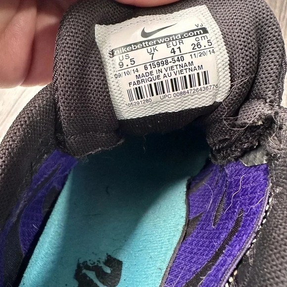 Nike track running shoes. Size 9.5. Fair/good condition‎ for scuffs - Picture 5 of 8